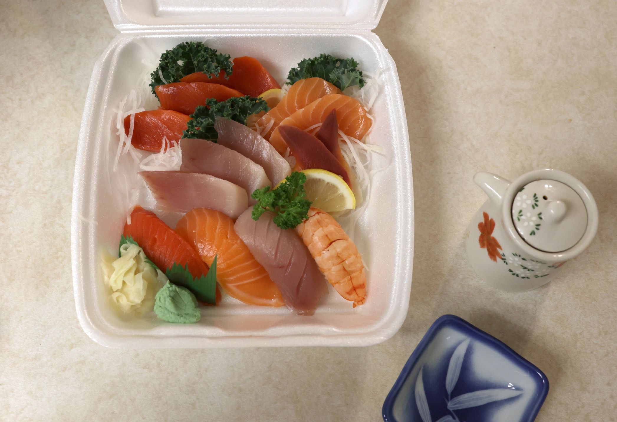 Fresh sliced fish presentation
